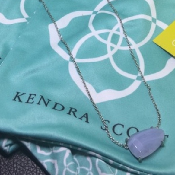 Kendra Scott Jewelry - Kendra Scott Isla Necklace in Blue Lace Agate
